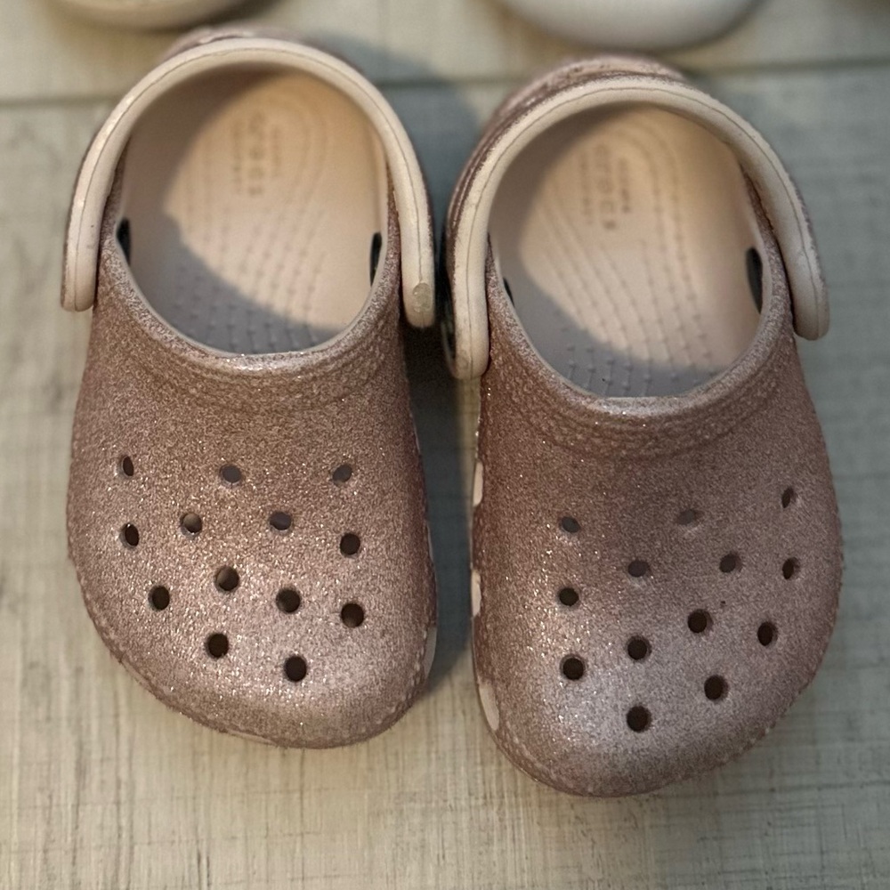 Toddler Blush Sparkle Crocs